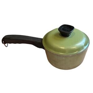 Vintage Club Aluminum 1 Quart Avocado Green Sauce Pan With Lid